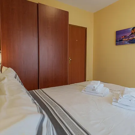 Apartment Casa Nica *